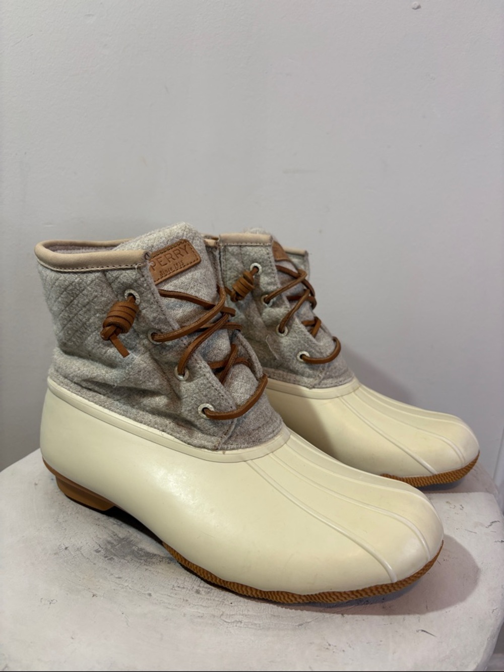 Oat/Ivory Wool Cream and Grey Sperry Saltwater Embossed Thinsulate Duck Boot, 8